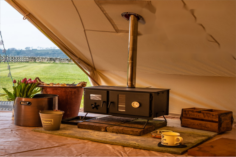 How to choose a camping tent based on weather temperature?