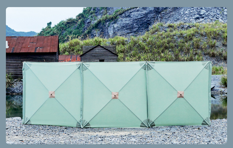 Outdoor portable foldable screen